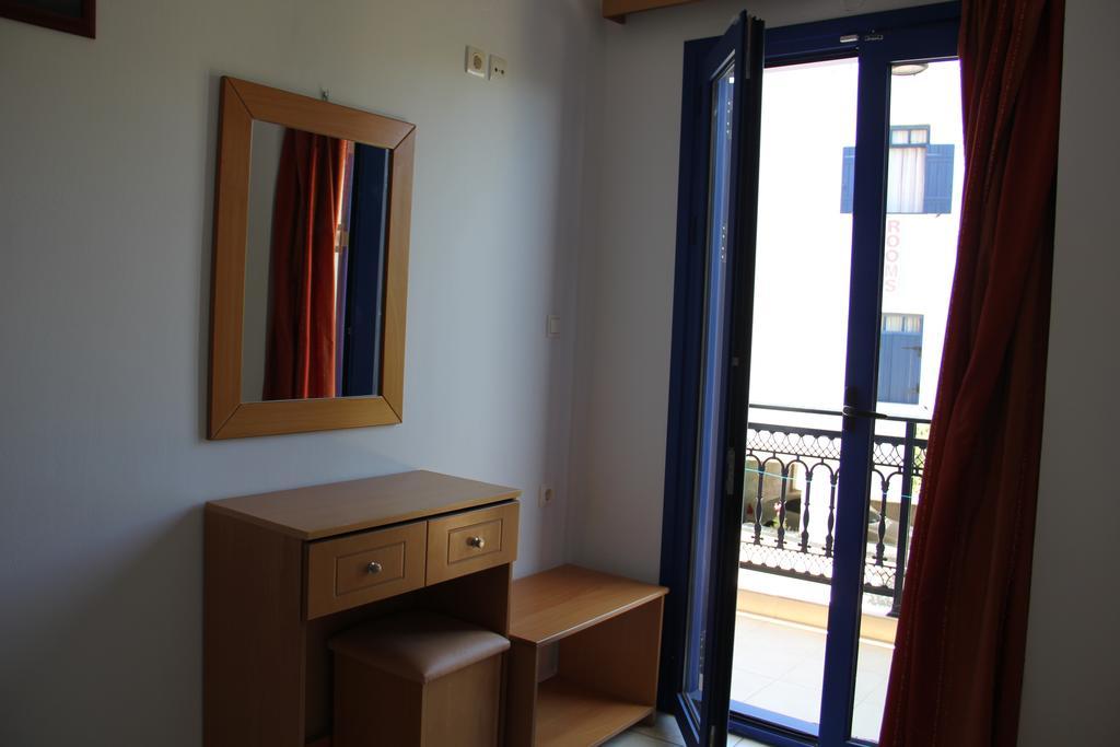 Hotel Stavris คอรา สฟาคิออน ภายนอก รูปภาพ