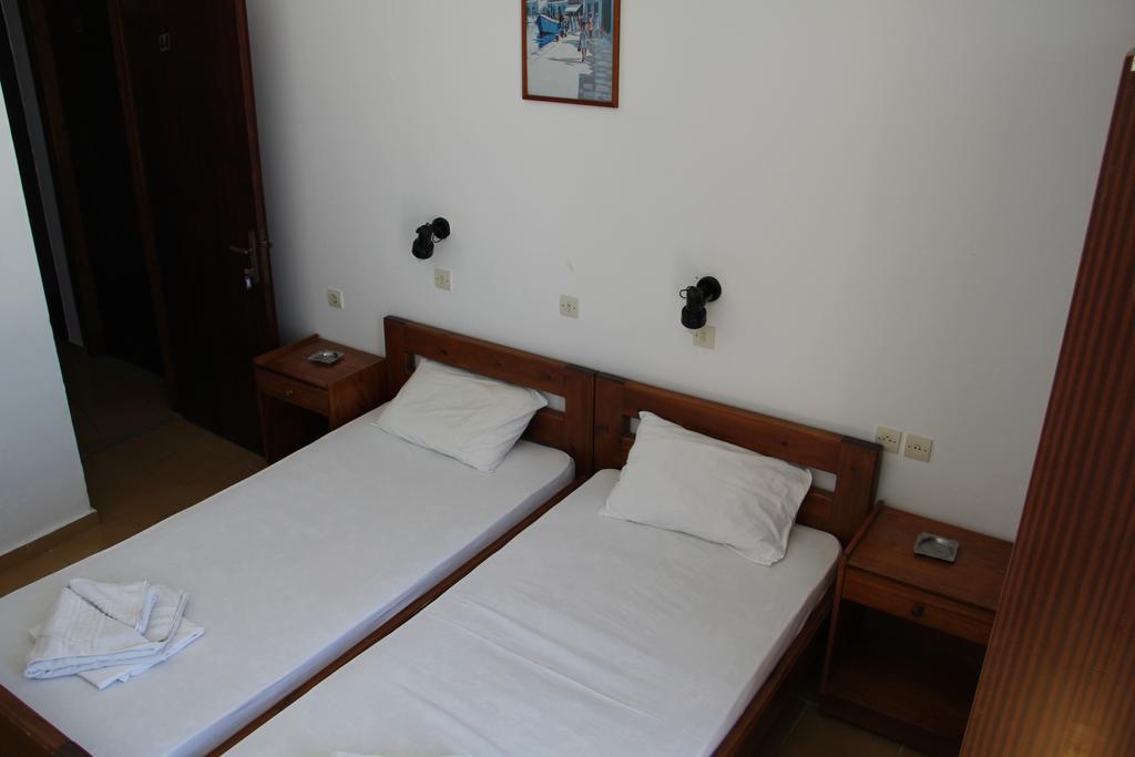 Hotel Stavris คอรา สฟาคิออน ภายนอก รูปภาพ